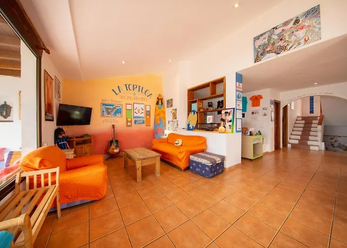 La Tortuga Hostel