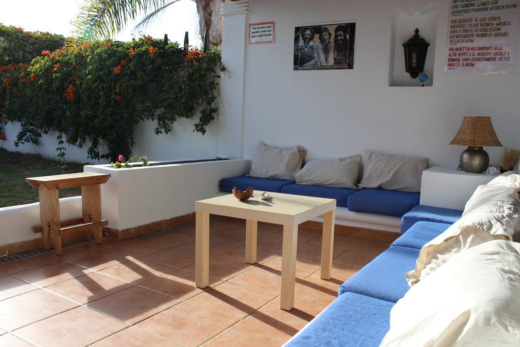 La Tortuga Hostel *